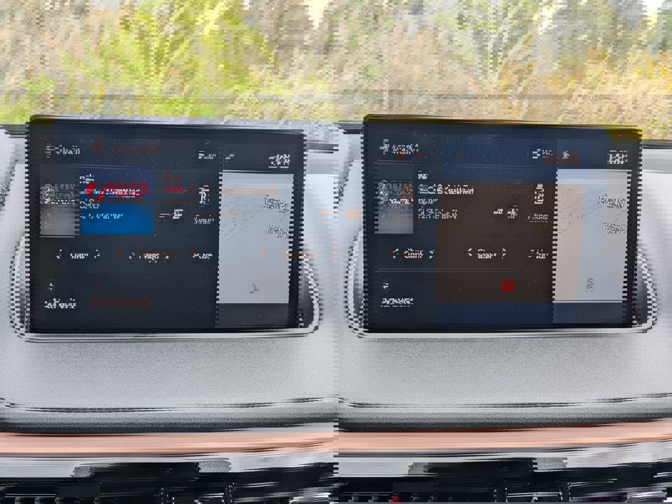 Used 2023 Acura MDX FWD w/ Technology Package image 12