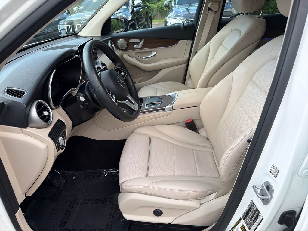 Used 2021 Mercedes-Benz GLC 300 w/ Premium Package image 10