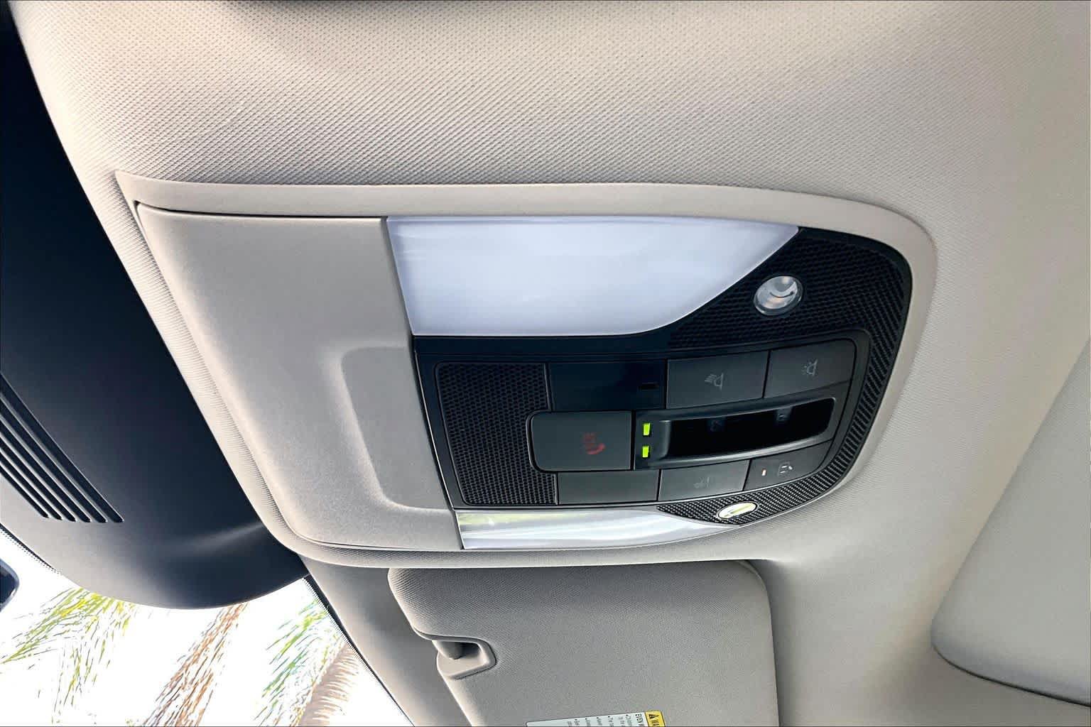 Used 2025 INFINITI QX60 Sensory w/ Vision Package AWD/4WD image 32