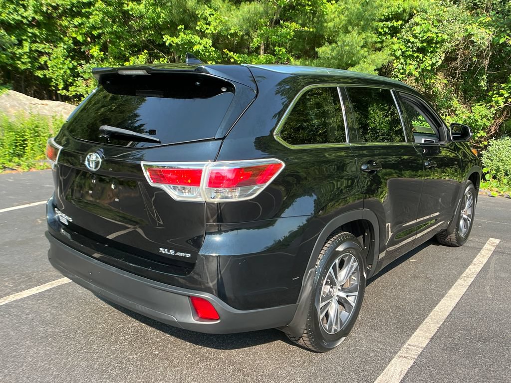 Used 2016 Toyota Highlander XLE AWD/4WD image 5