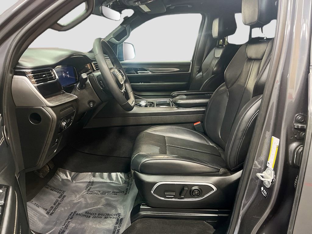 Used 2022 Jeep Wagoneer Series III w/ Premium Group I image 22