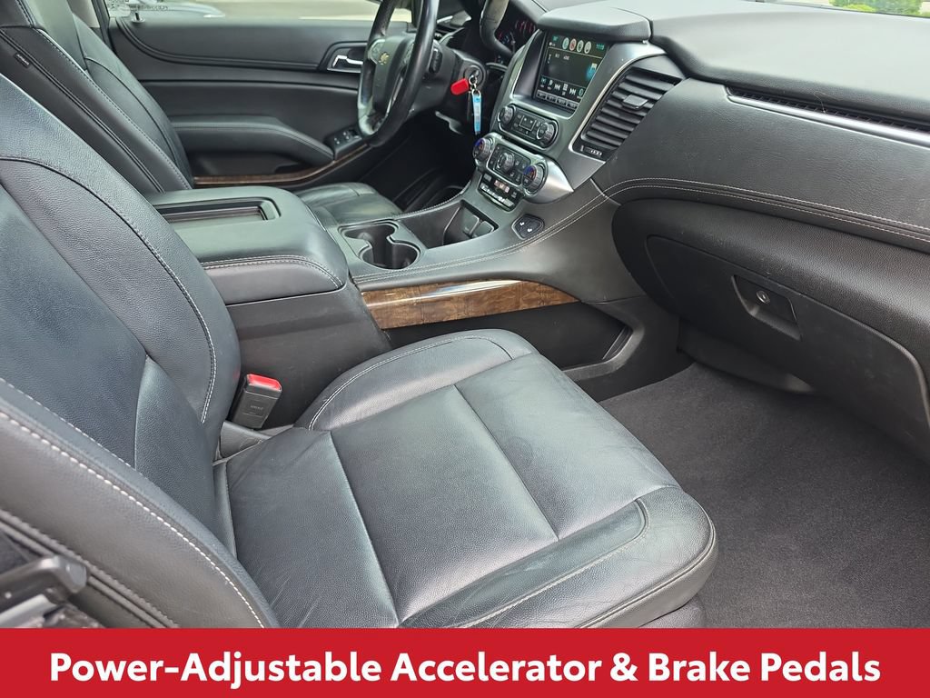 Used 2019 Chevrolet Suburban LT RWD image 16