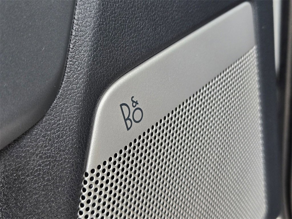 Used 2025 Ford F150 Lariat w/ FX4 Off-Road Package image 13