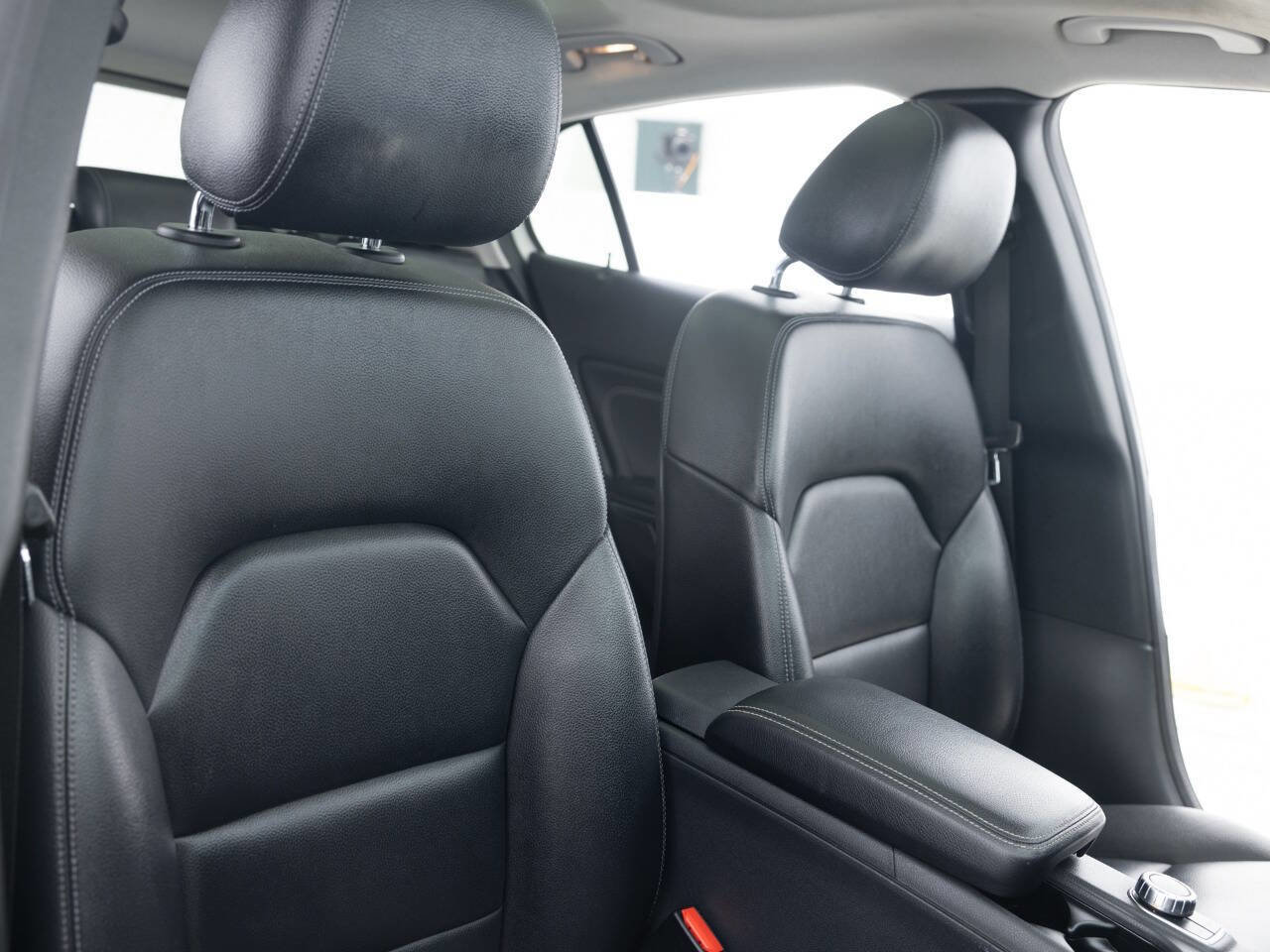 Used 2015 Mercedes-Benz GLA 250 4MATIC image 26