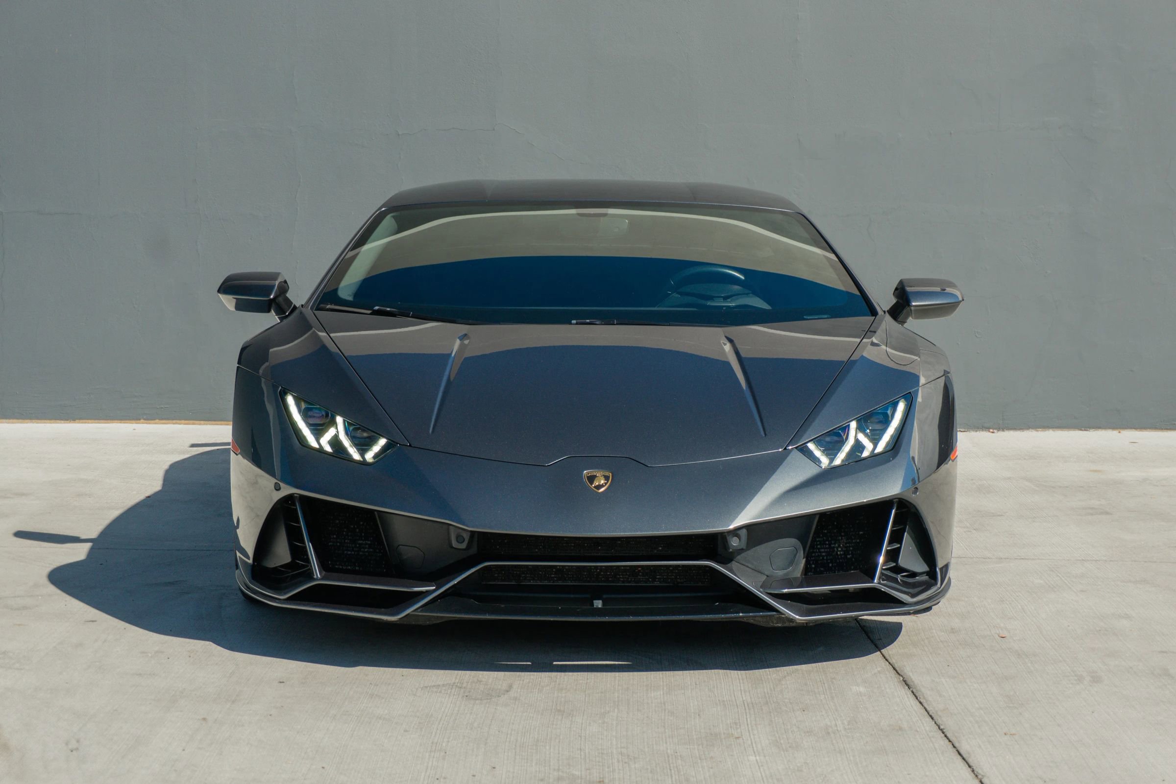 Used 2020 Lamborghini Huracan EVO image 4