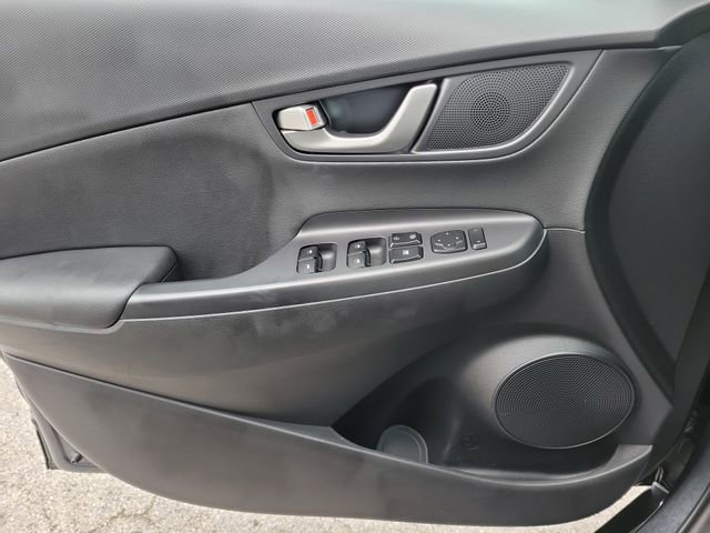 Used 2018 Hyundai Kona Limited image 28