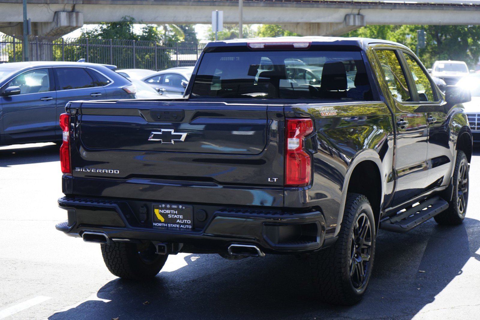 Used 2022 Chevrolet Silverado 1500 LT Trail Boss w/ Protection Package image 8