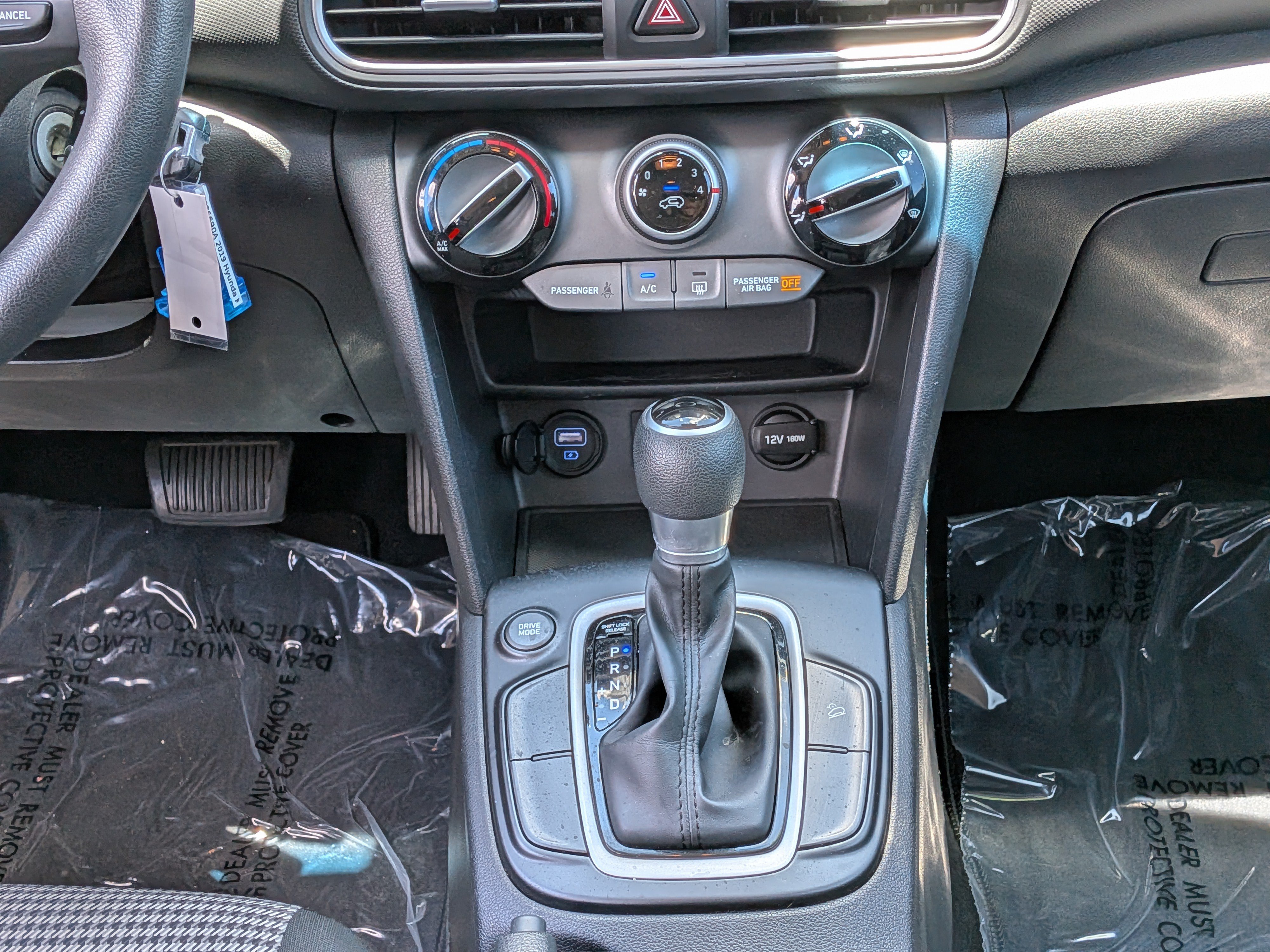 Used 2019 Hyundai Kona SE FWD image 19