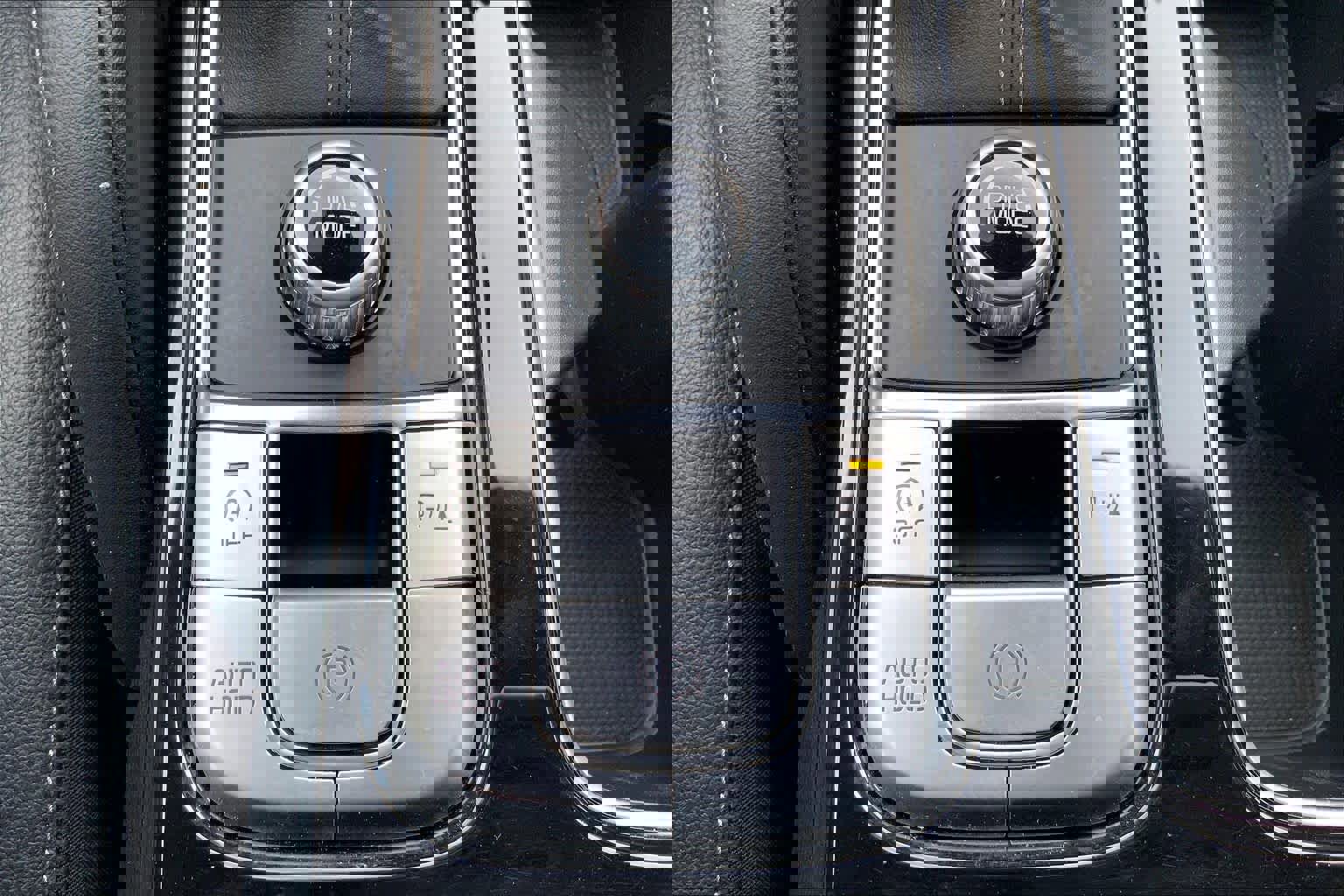 Used 2024 Kia Telluride EX w/ EX Captain's Chair Package image 36