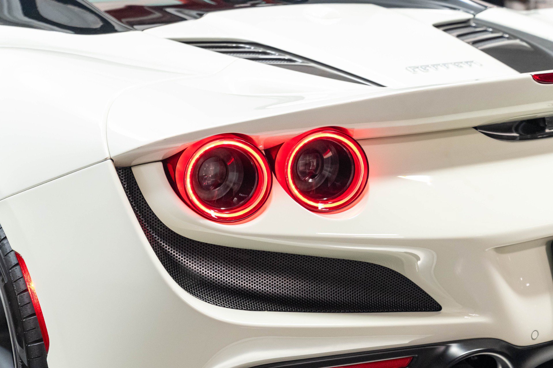 Used 2021 Ferrari F8 Tributo RWD image 60