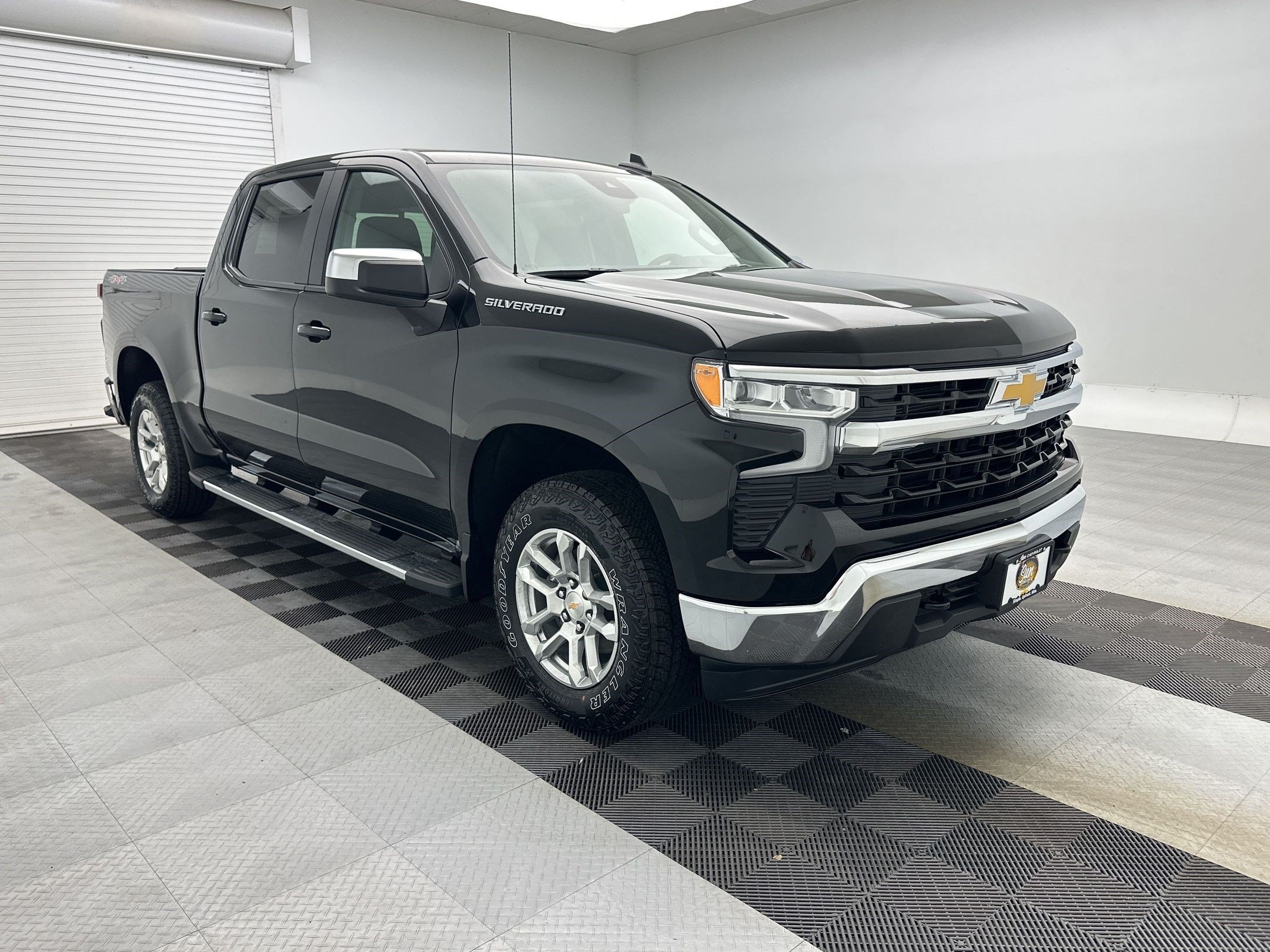 New 2026 Chevrolet Silverado 1500 LT w/ Leather Package AWD/4WD image 7