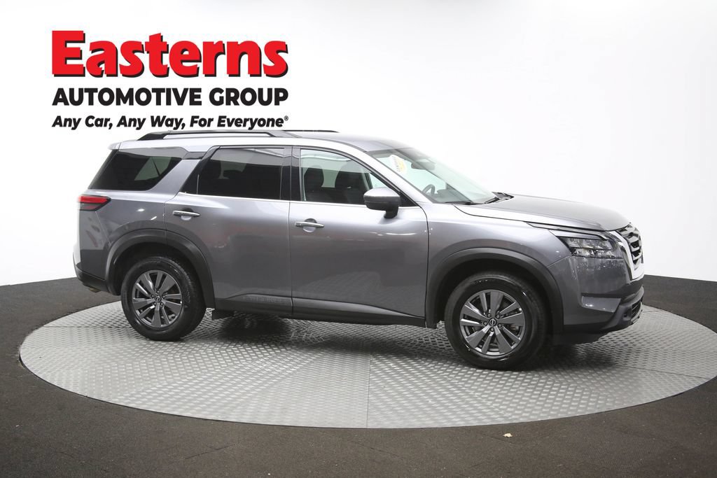 Used 2025 Nissan Pathfinder SV FWD image 47