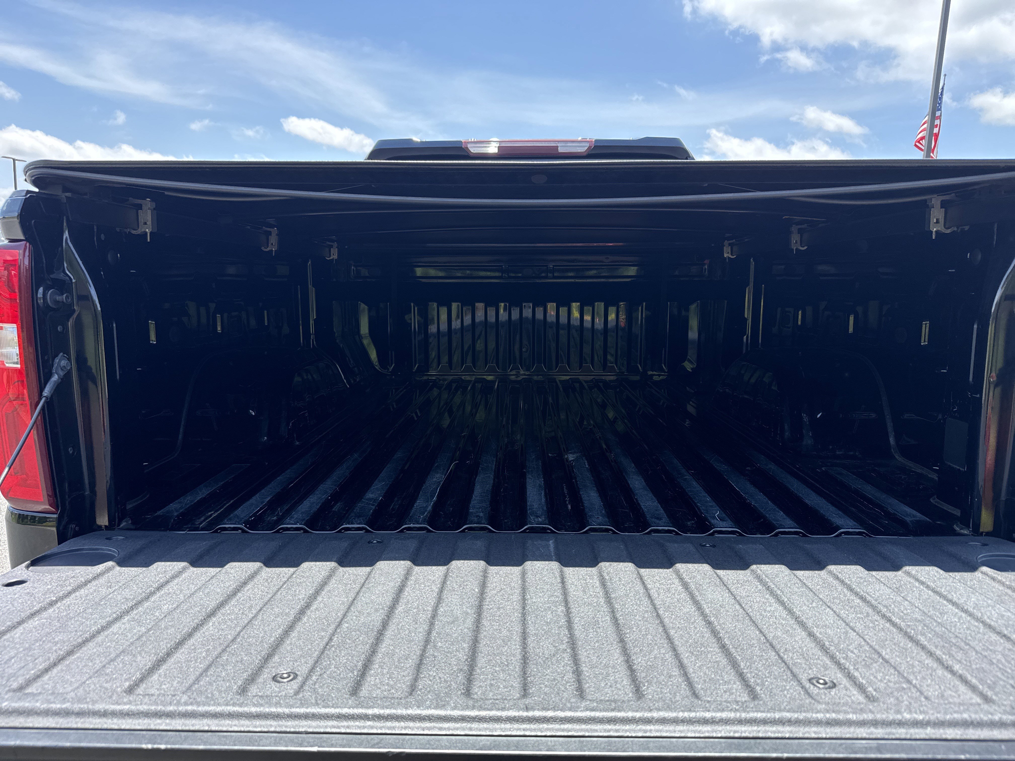 Used 2021 Chevrolet Silverado 1500 Custom RWD image 31