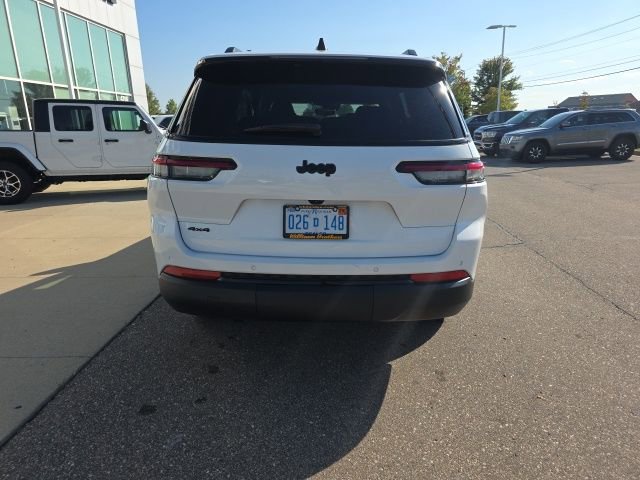 Certified 2024 Jeep Grand Cherokee L Laredo image 6