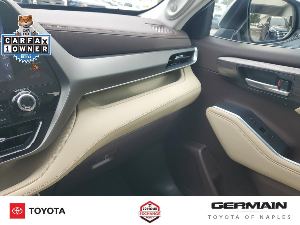 Used 2021 Toyota Highlander Limited AWD/4WD image 36