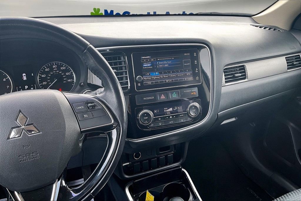 Used 2017 Mitsubishi Outlander SE image 9