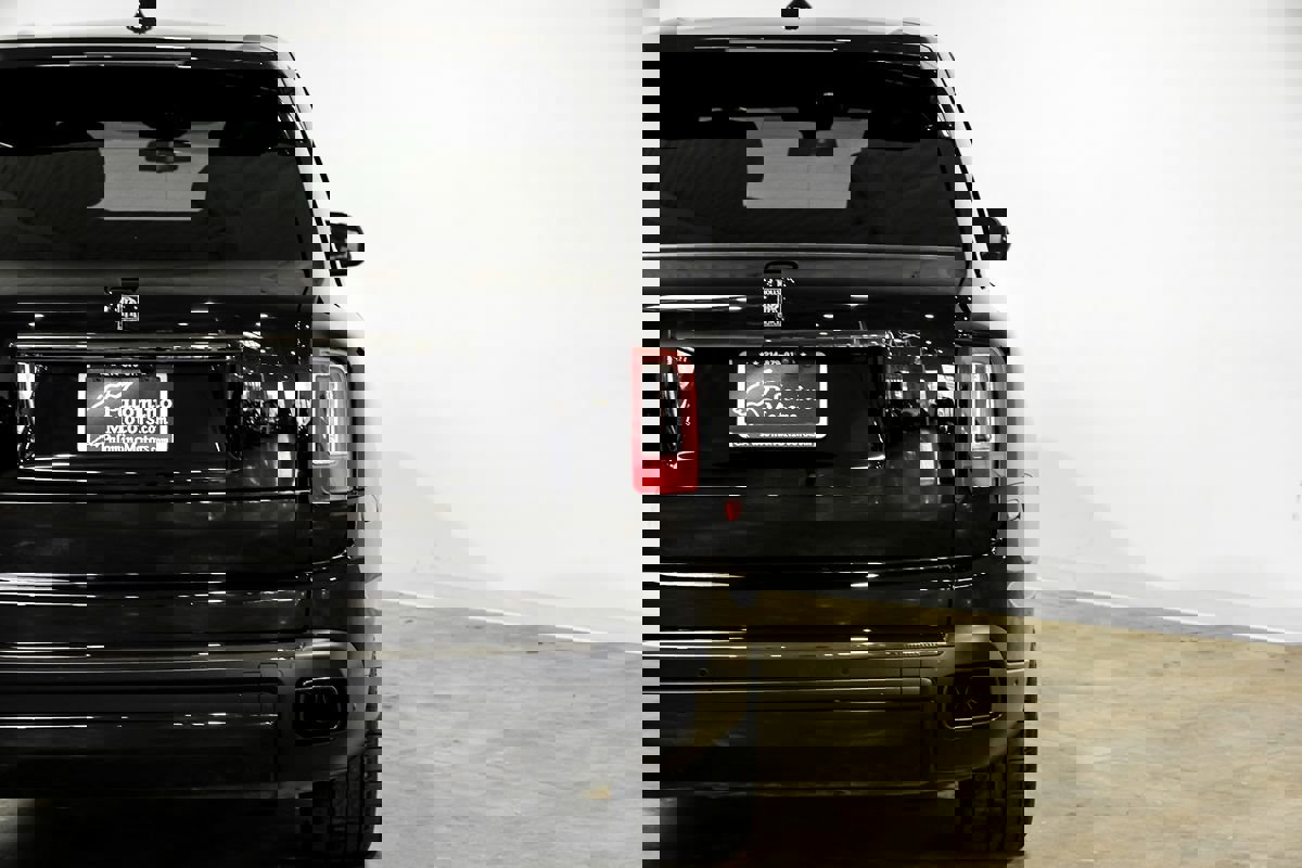 Used 2022 Rolls-Royce Cullinan Black Badge w/ Dark Exterior Package image 54