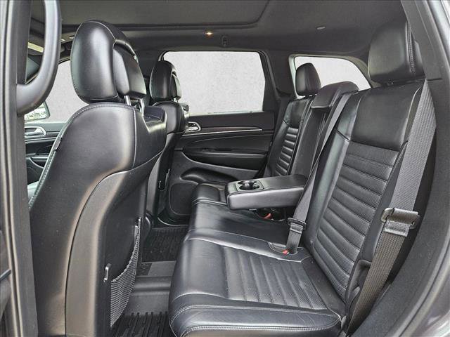 Used 2018 Jeep Grand Cherokee Limited AWD/4WD image 17
