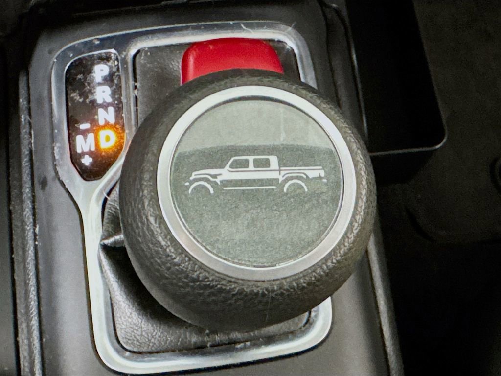 Used 2021 Jeep Gladiator Sport image 20