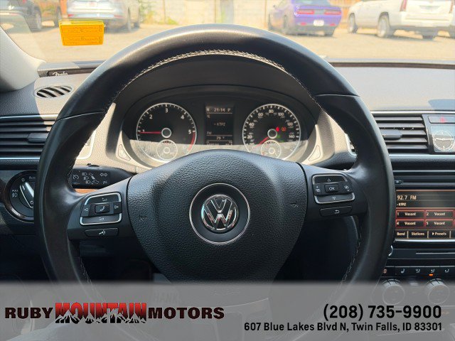 Used 2015 Volkswagen Passat TDI SEL Premium FWD image 11