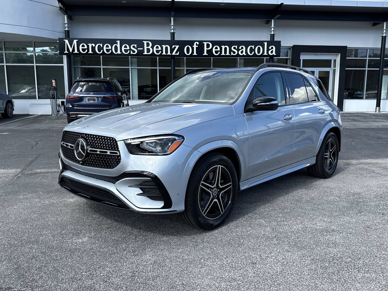 Certified 2026 Mercedes-Benz GLE 450 4MATIC image 1