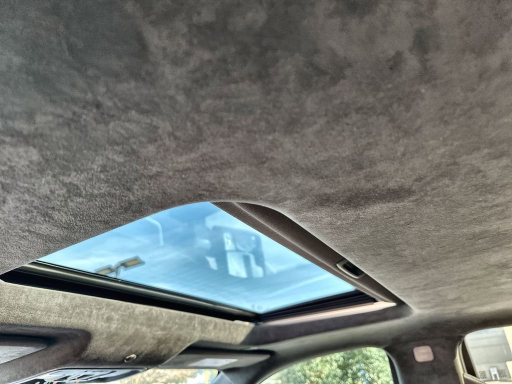 Used 2024 GMC Sierra 2500 AT4X image 19