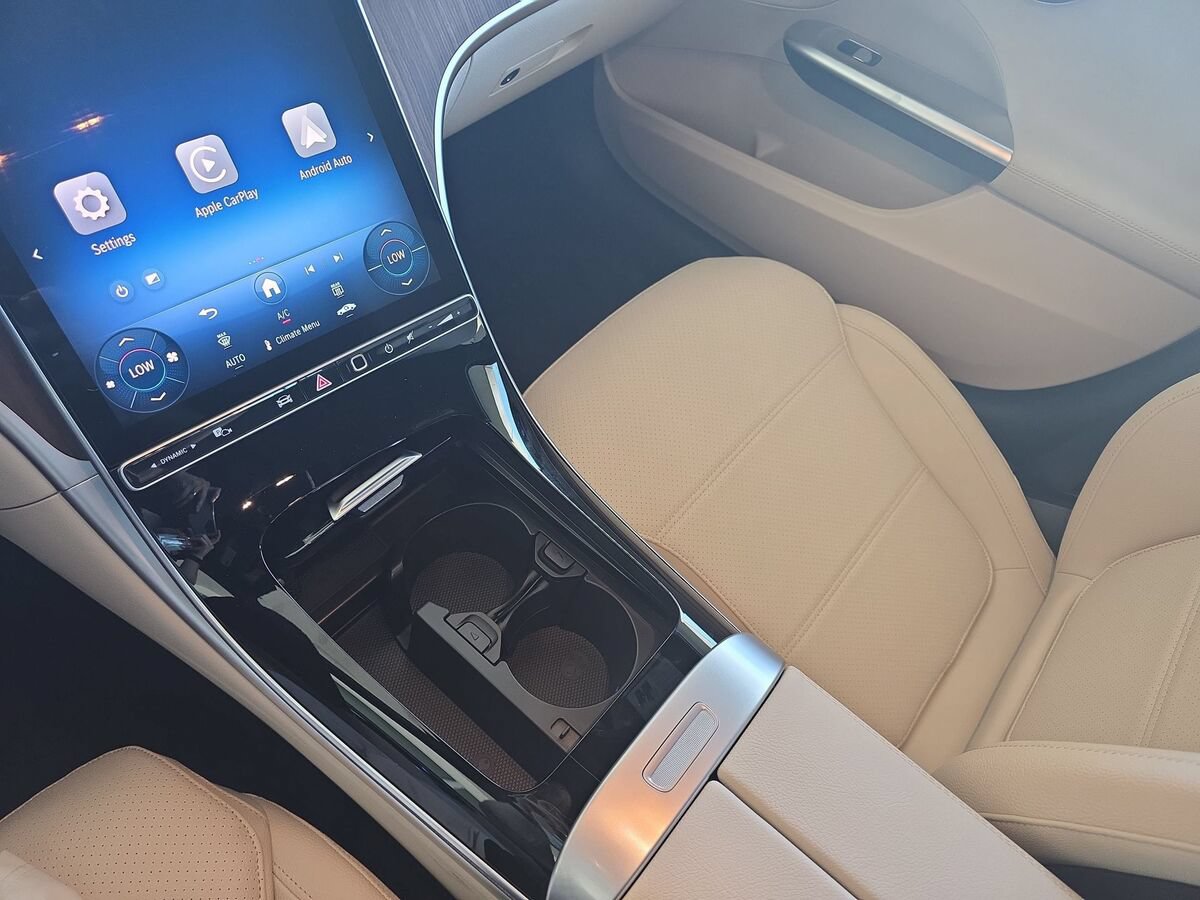 New 2026 Mercedes-Benz C 300 4MATIC Sedan image 25