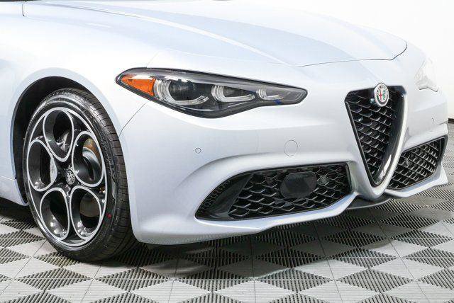New 2026 Alfa Romeo Giulia w/ Driving Assist Package RWD image 37