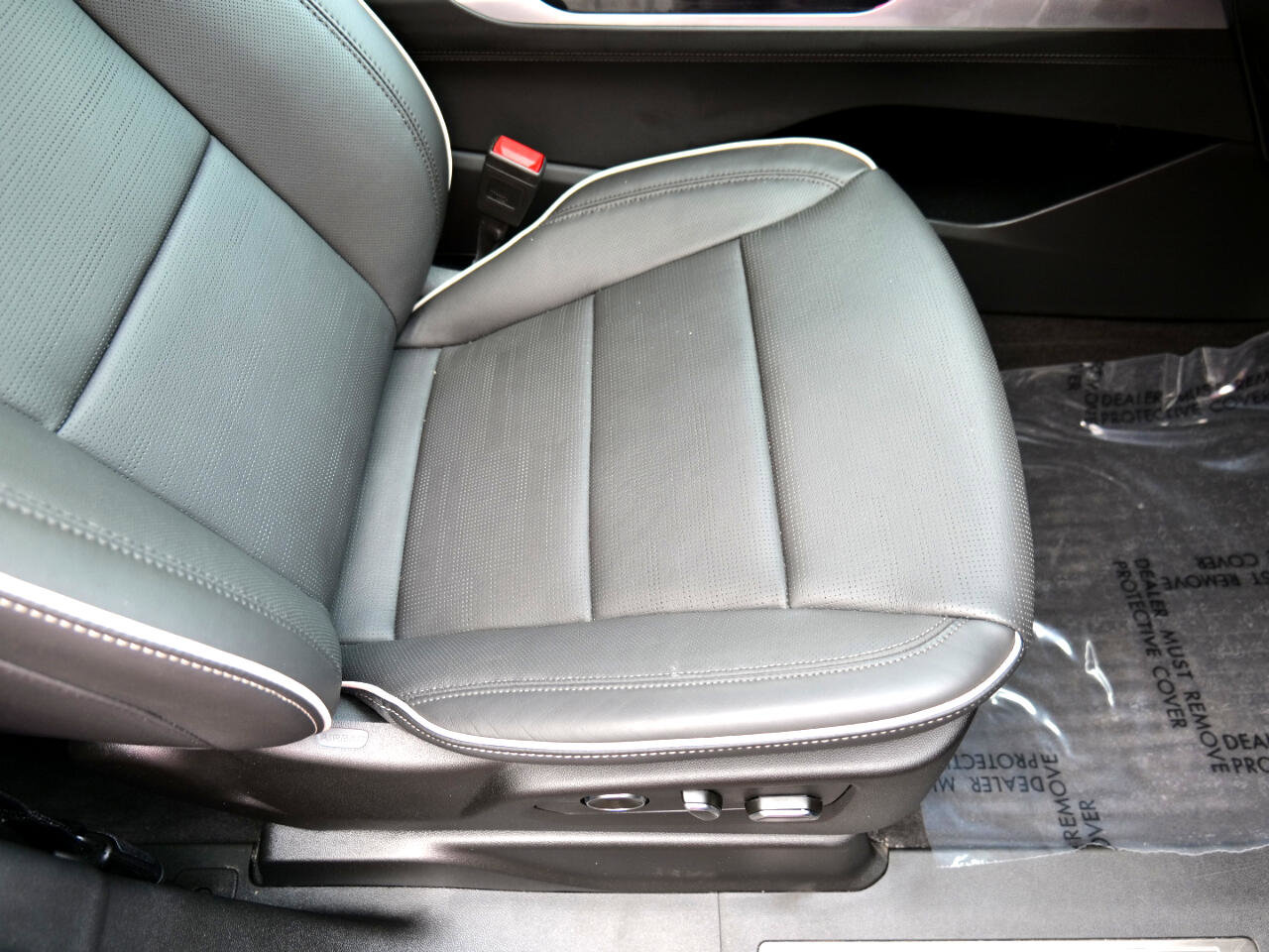 Used 2025 Cadillac Escalade Sport w/ Touring Package image 37