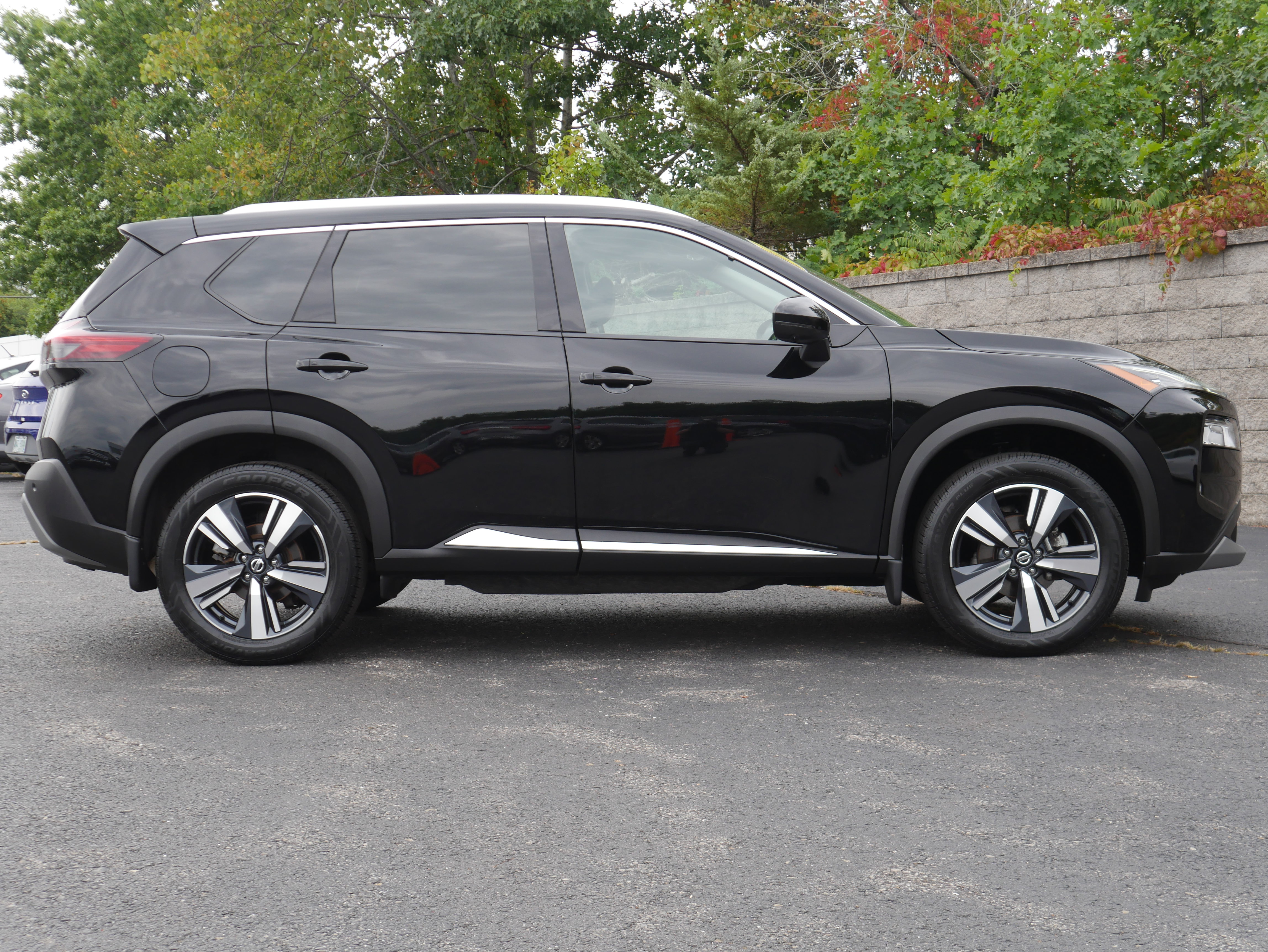 Used 2021 Nissan Rogue SL AWD/4WD image 8