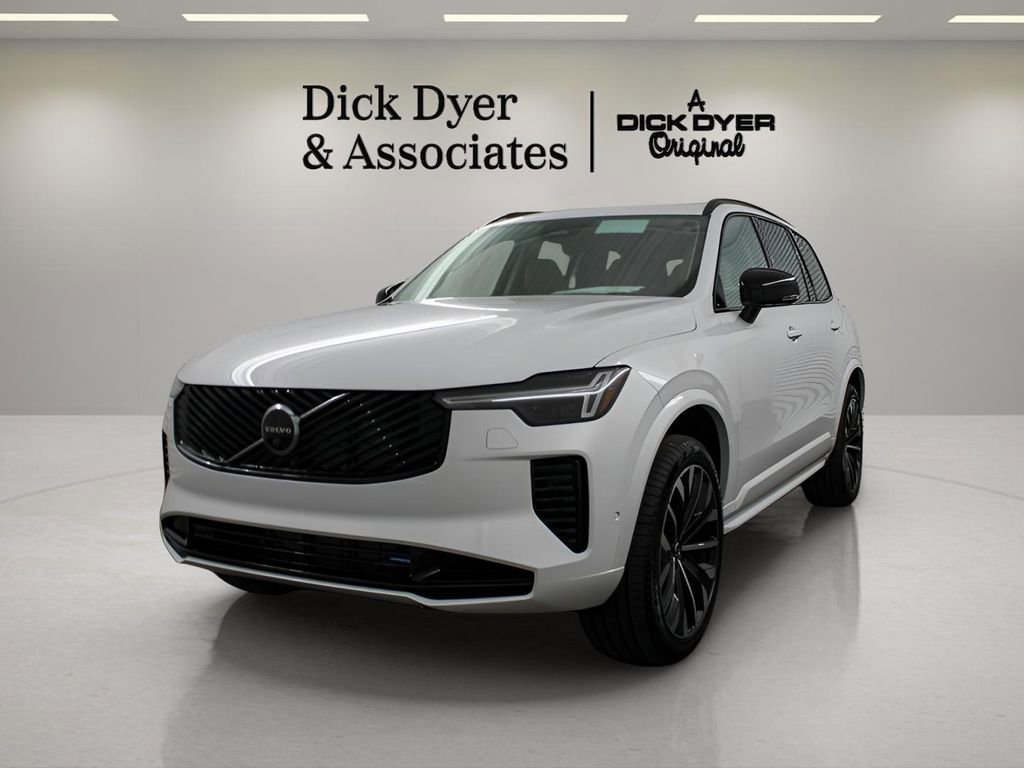 New 2026 Volvo XC90 B6 Ultra w/ Protection Package Premier image 7