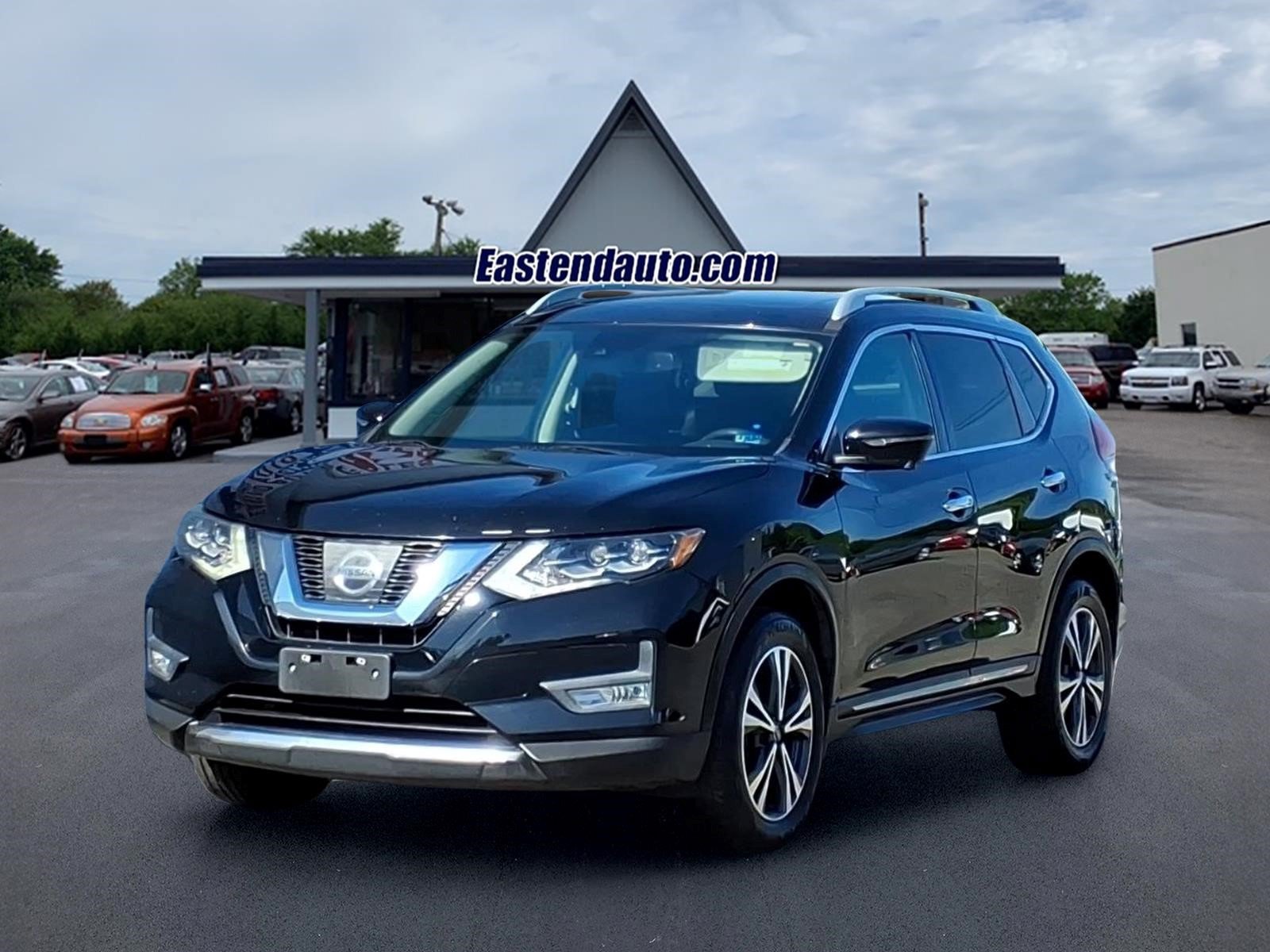 Used 2017 Nissan Rogue SL w/ SL Premium Package