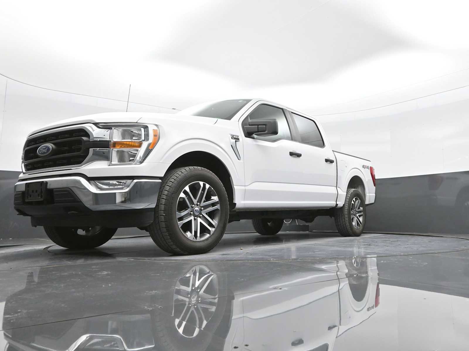 Used 2022 Ford F150 XLT image 32