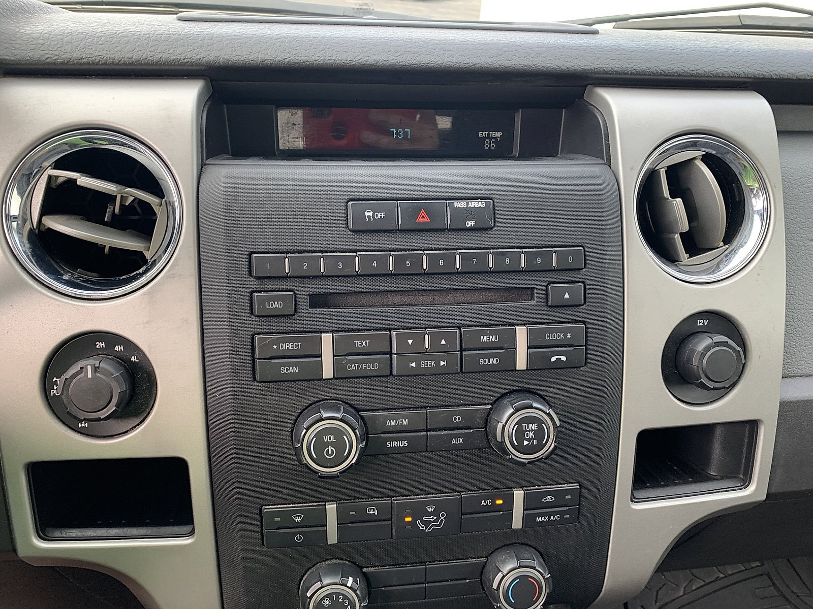 Used 2012 Ford F150 XLT w/ XLT Chrome Pkg AWD/4WD image 7