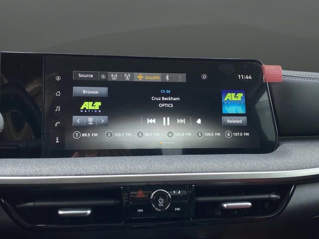 Certified 2025 Nissan Kicks SV image 16