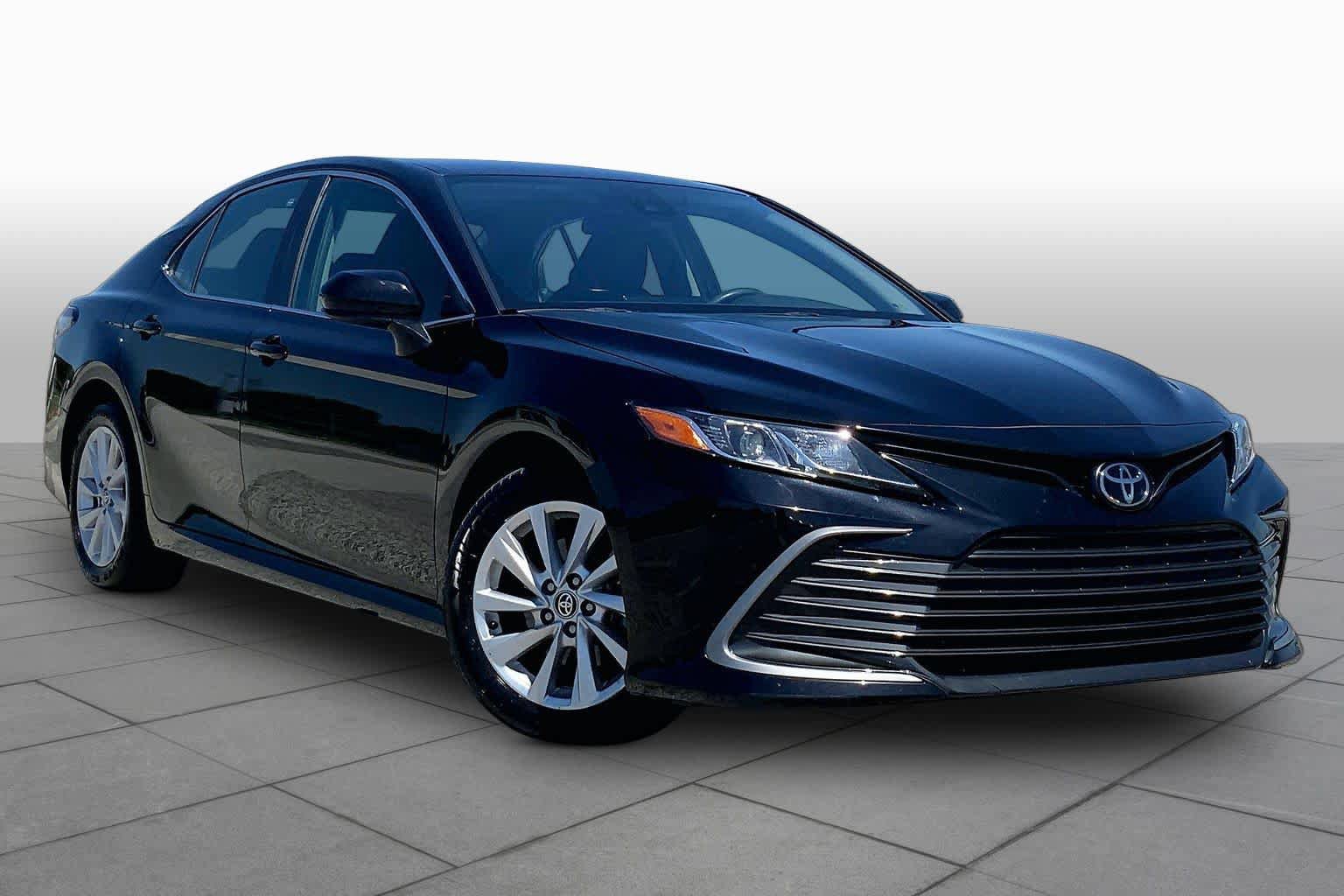 Used 2024 Toyota Camry LE FWD image 3