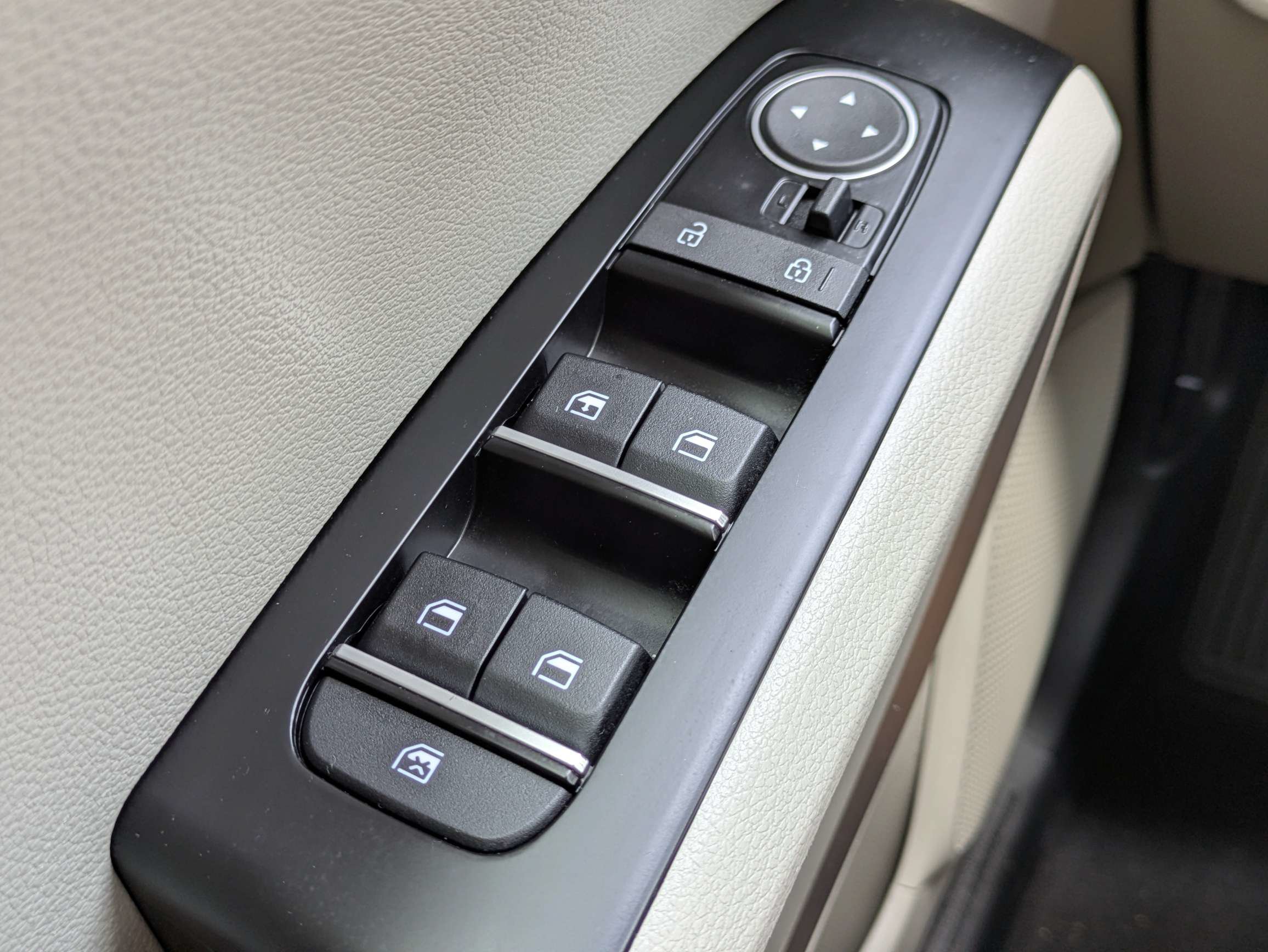 Certified 2023 Kia Soul LX w/ Option Group 015 FWD image 26