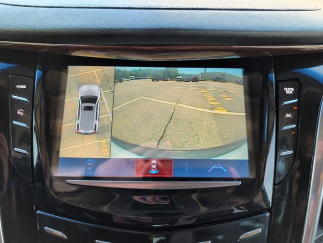 Used 2018 Cadillac Escalade Luxury AWD/4WD image 24