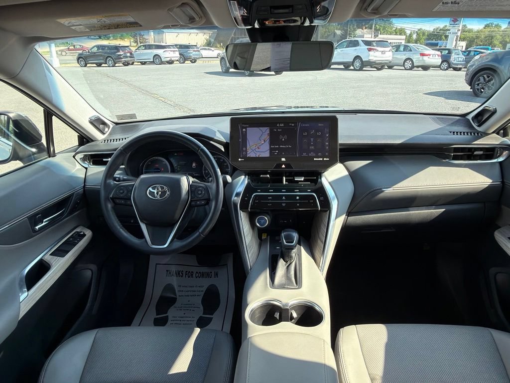 Used 2021 Toyota Venza XLE w/ Softex Package AWD/4WD image 24