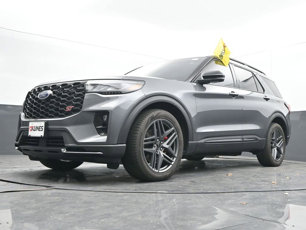 Used 2025 Ford Explorer ST w/ Sun And Sound Package image 49