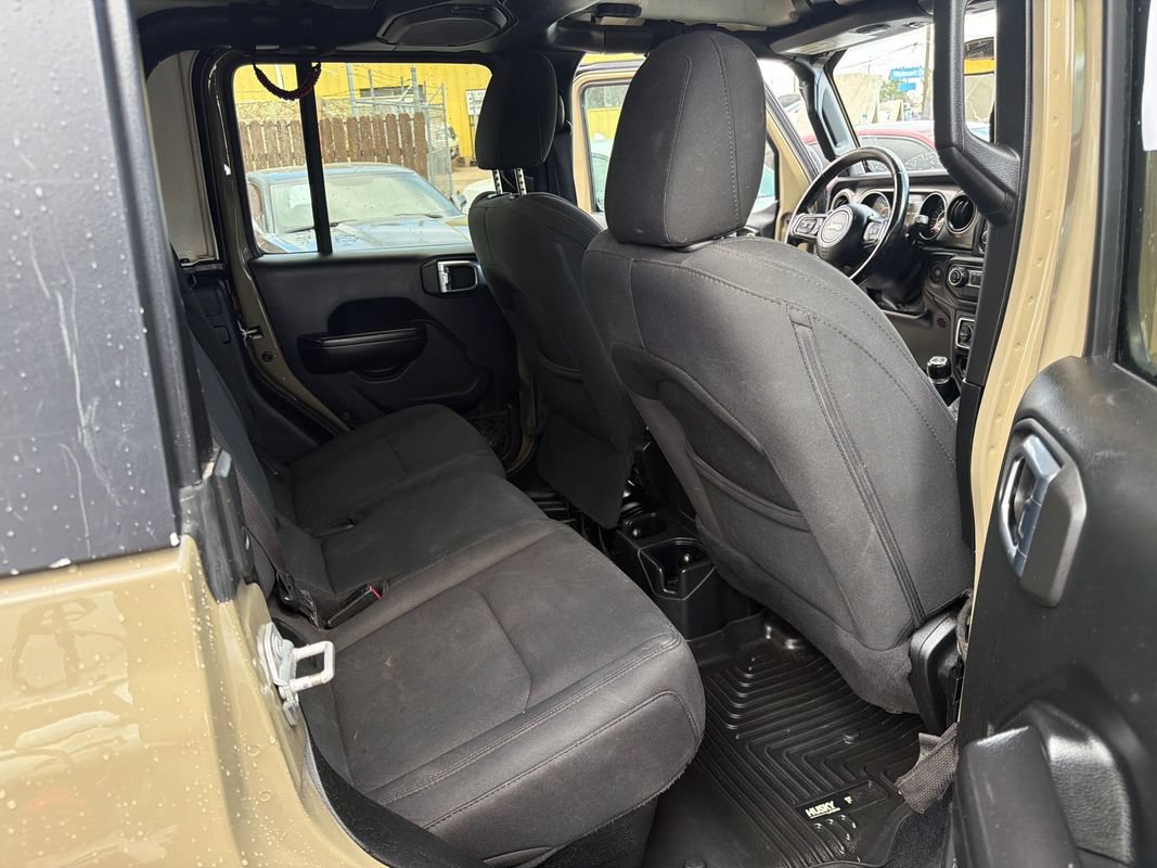 Used 2020 Jeep Gladiator Sport w/ Quick Order Package 24S AWD/4WD image 12