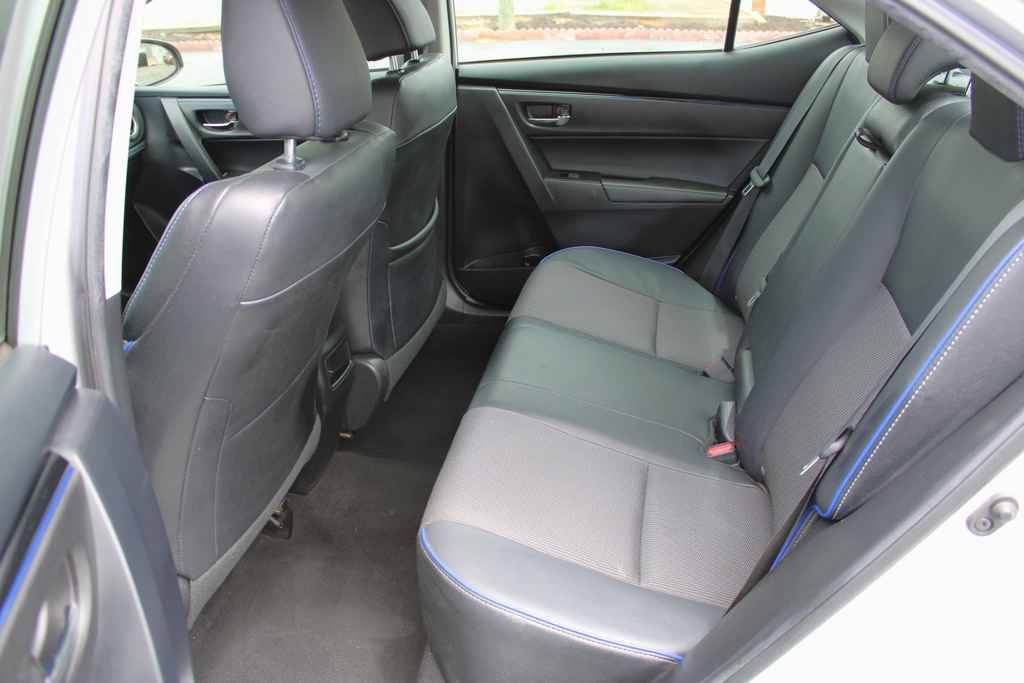 Used 2019 Toyota Corolla SE FWD image 10
