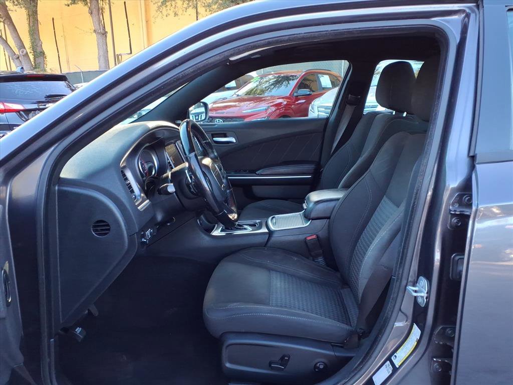 Used 2019 Dodge Charger SXT w/ Cold Weather Package image 11