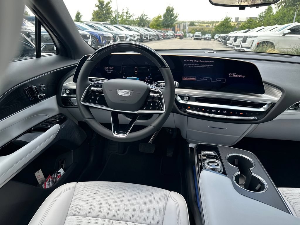 New 2026 Cadillac Lyriq Premium Luxury w/ LPO, Floor Liner Package AWD/4WD image 30