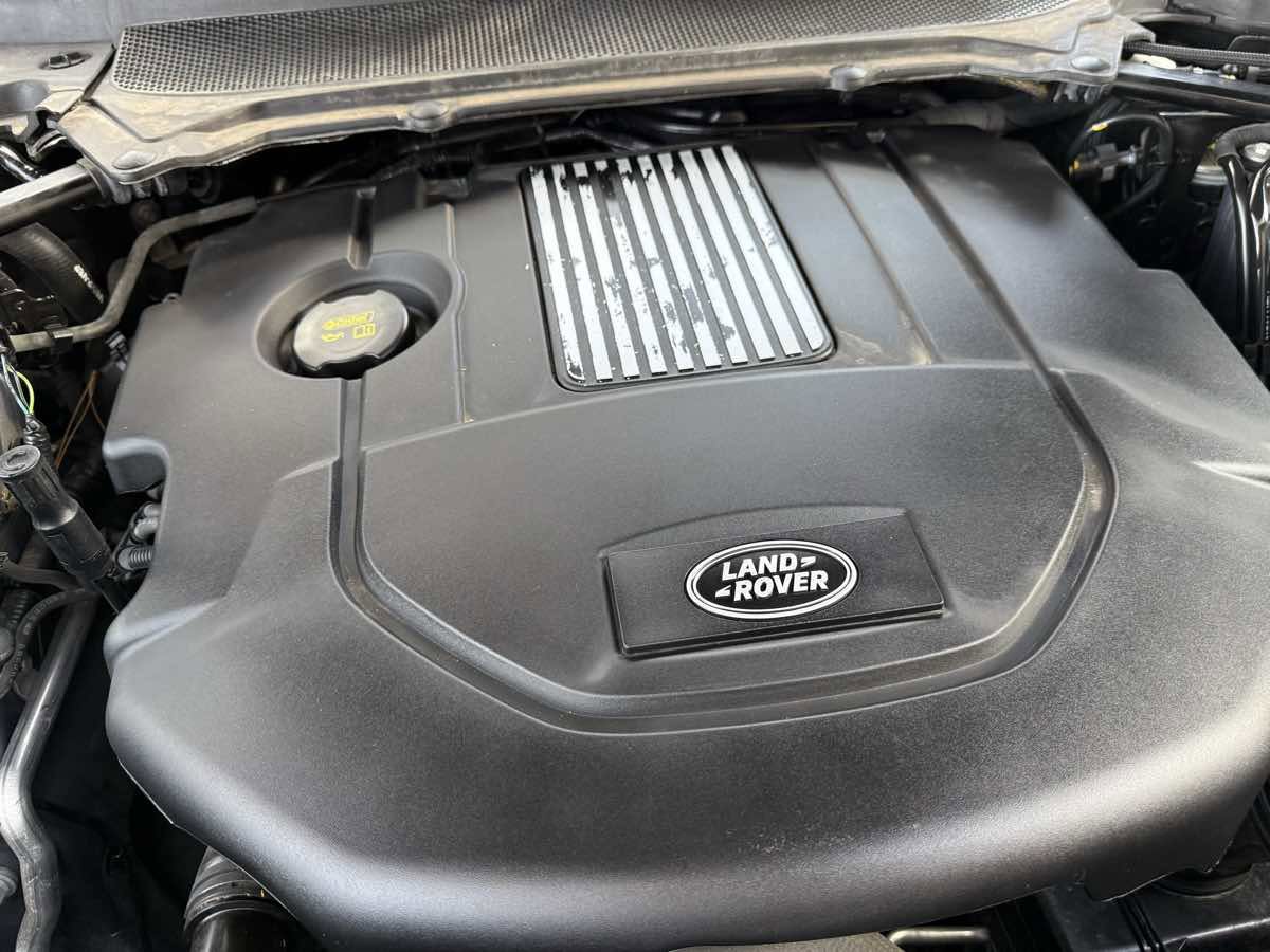 Used 2018 Land Rover Discovery HSE image 31