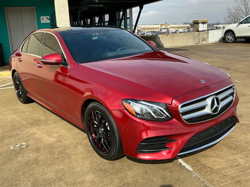 Used 2017 Mercedes-Benz E 300 4MATIC image 9