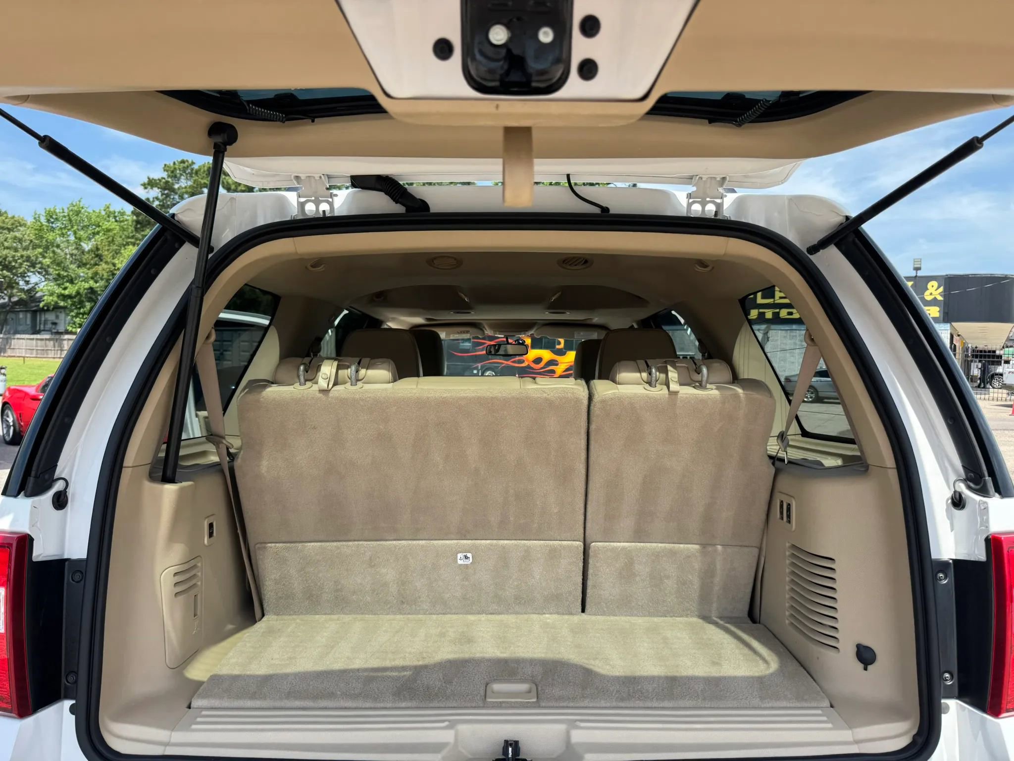 Used 2012 Ford Expedition XLT RWD image 43