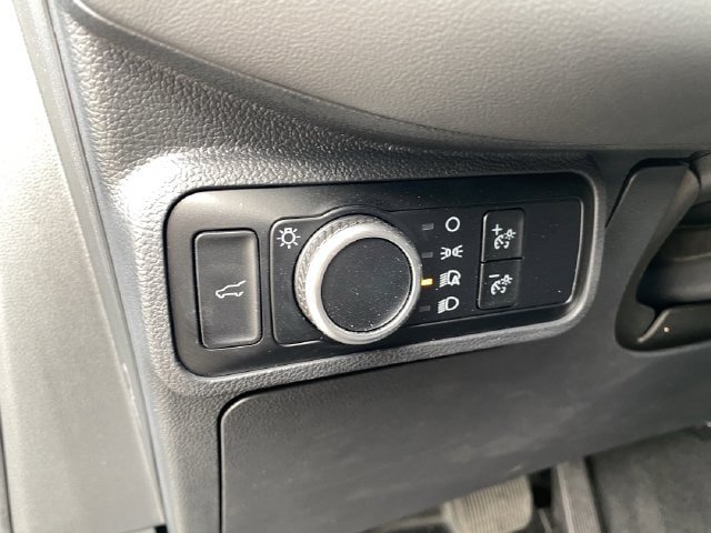 Certified 2025 Ford Explorer Active AWD/4WD image 24