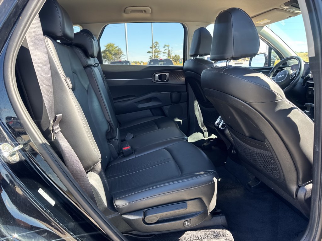 Used 2024 Kia Sorento S AWD/4WD image 11