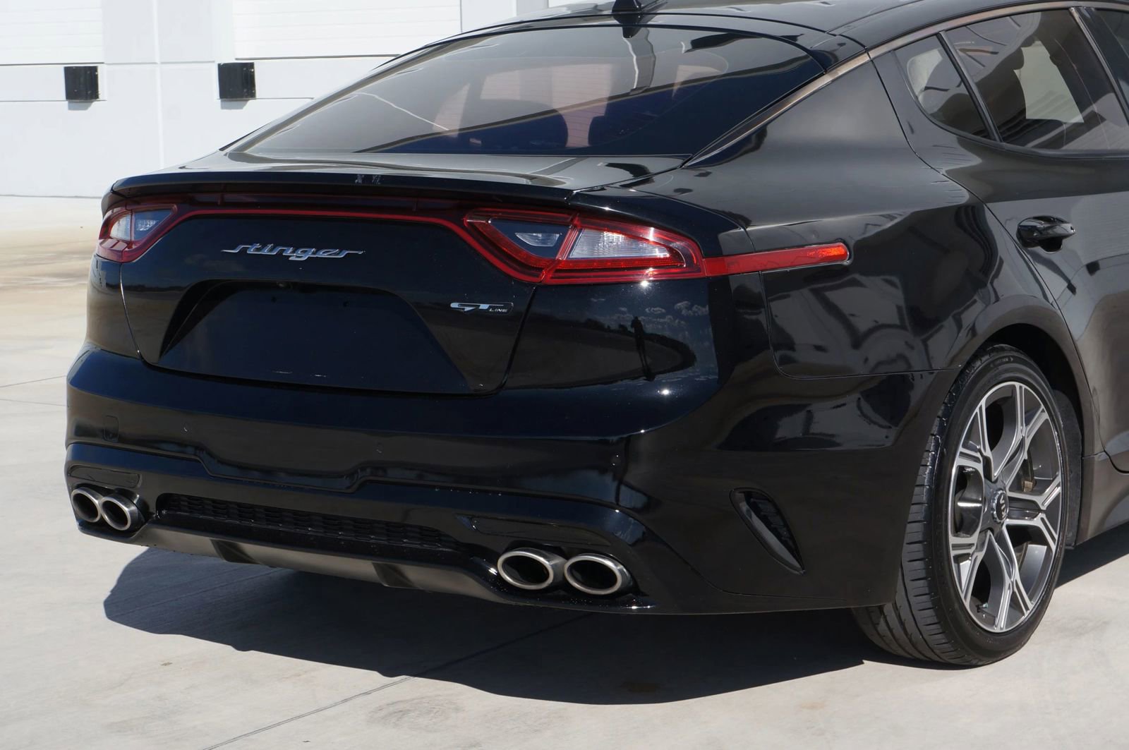 Used 2020 Kia Stinger GT-Line image 16